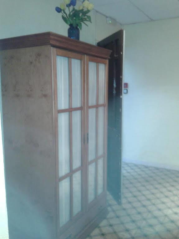 Hostal Santa Teresa Реус Экстерьер фото